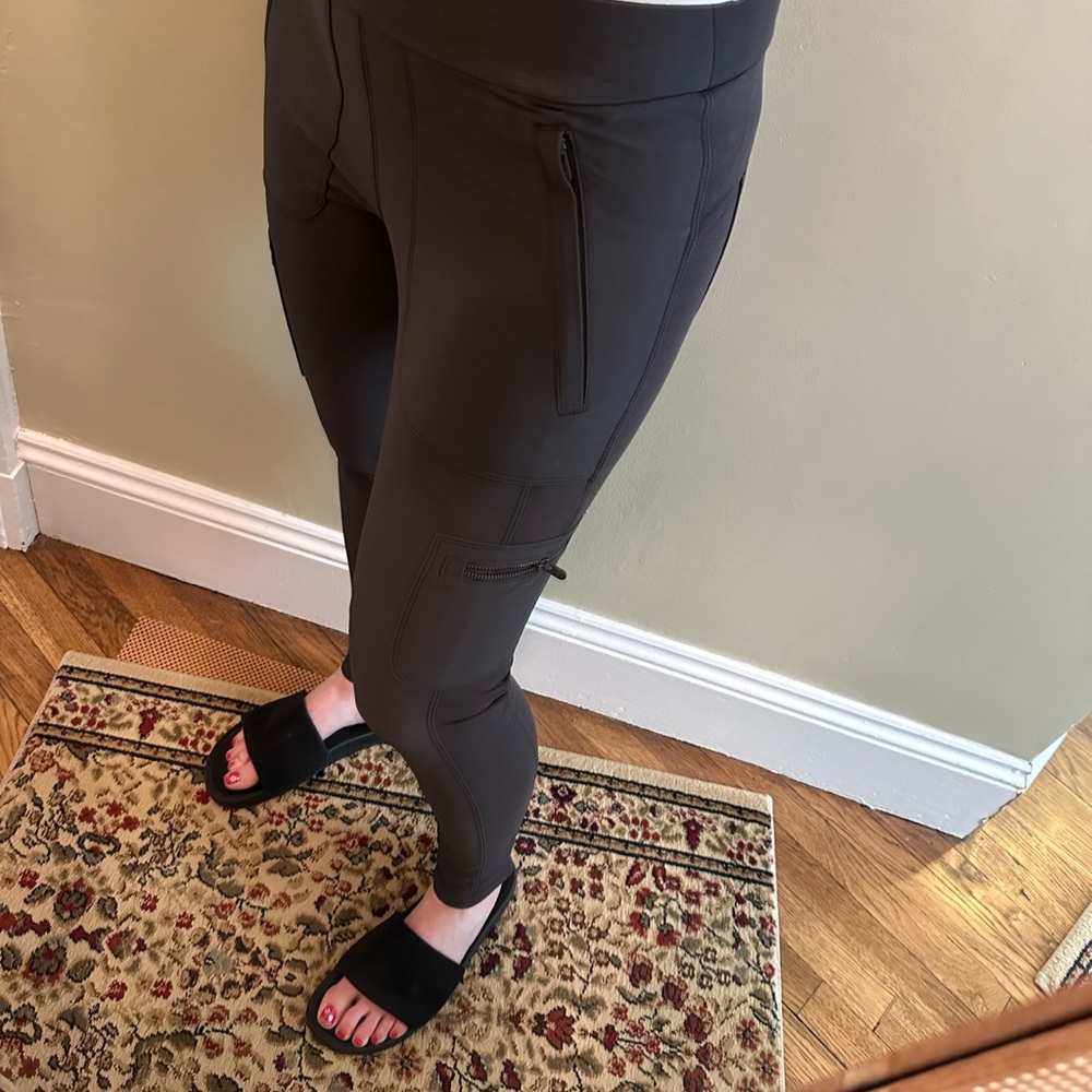 Athleta pull on moto pants size 4